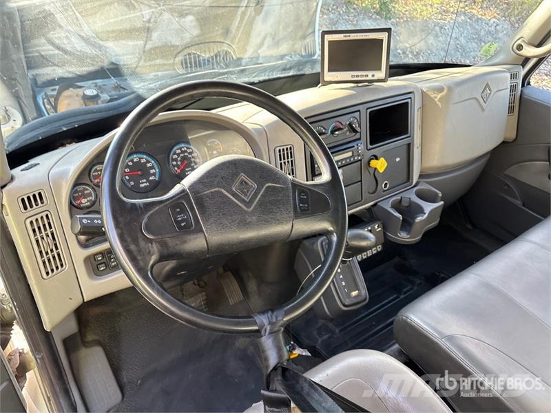 International 4300 Kühlkoffer