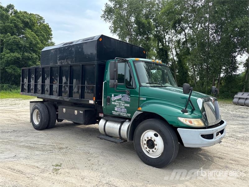 International 4300 Camiones volquete para virutas de madera