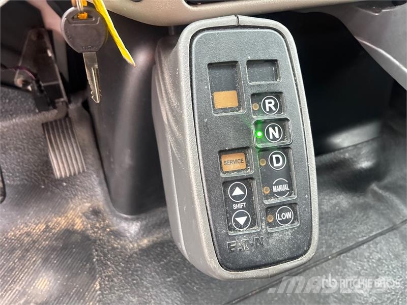 International 4300 Sanduk kamioni