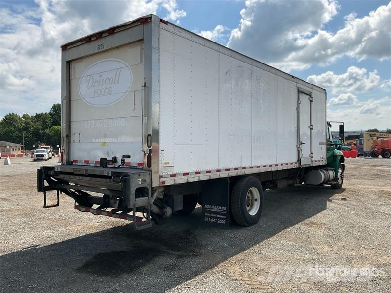 International 4300 Camiones con temperatura controlada