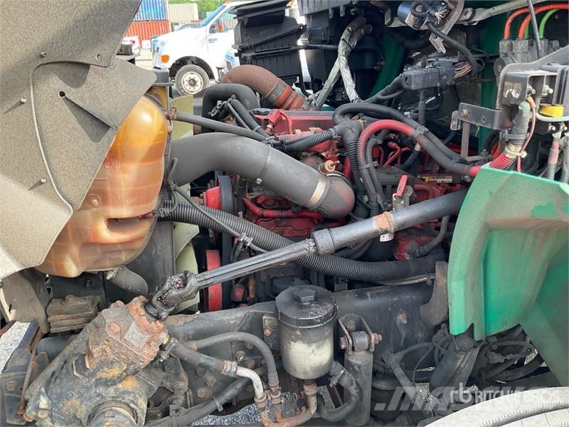 International 4300 Camiones con temperatura controlada