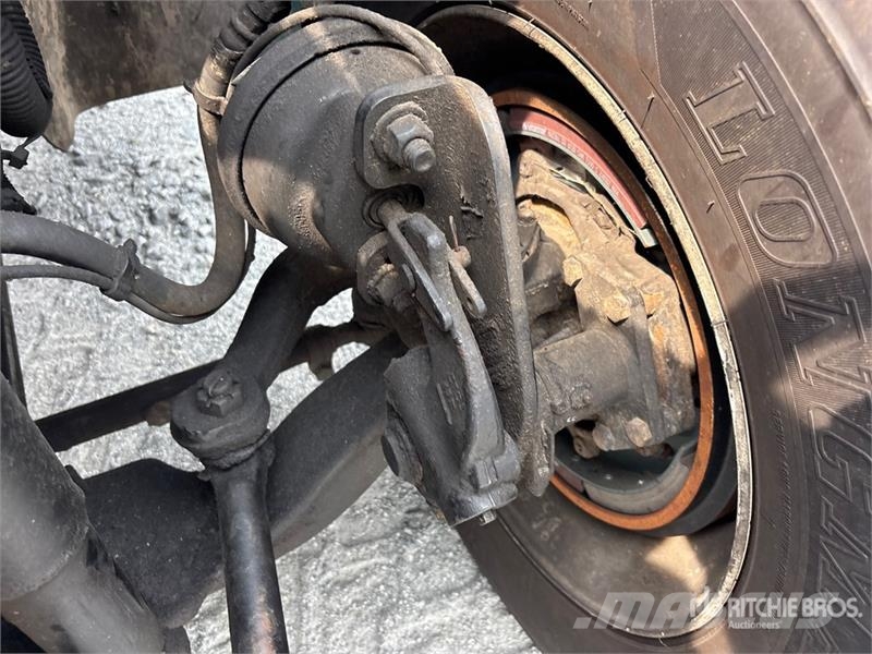 International 4300 Camiones volquete para virutas de madera