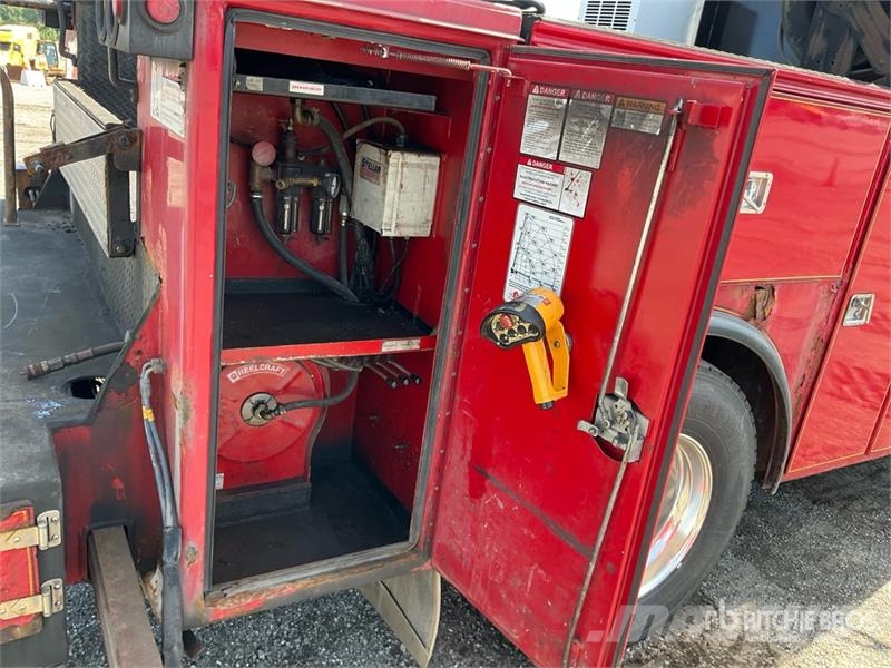 International 4300 مركبات الأغراض العامة