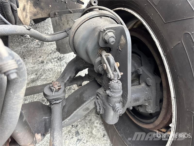 International 4300 Фургони
