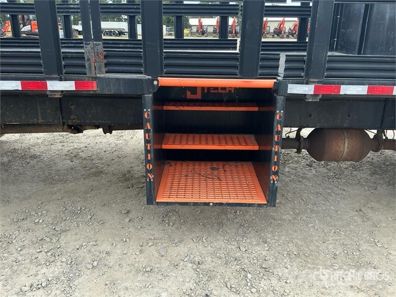 International 4300 多目的/汎用車両
