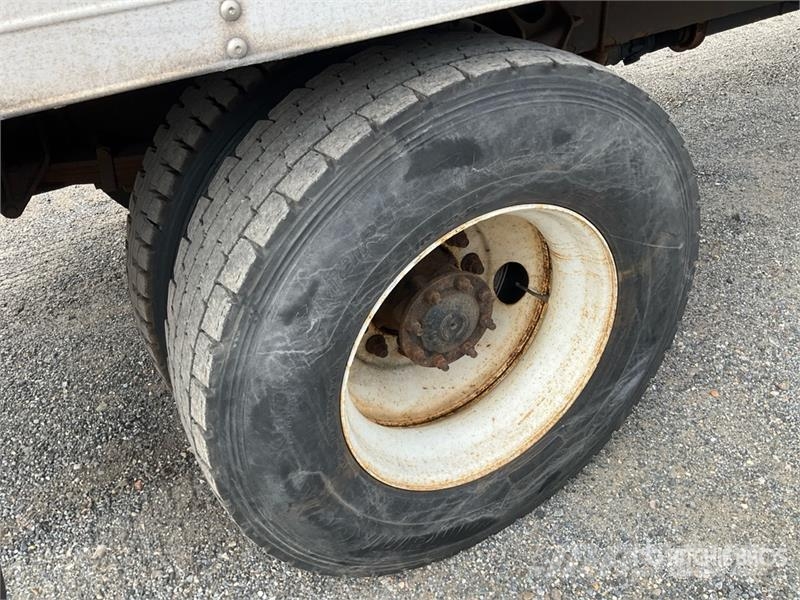 International 4300 Camiones con temperatura controlada