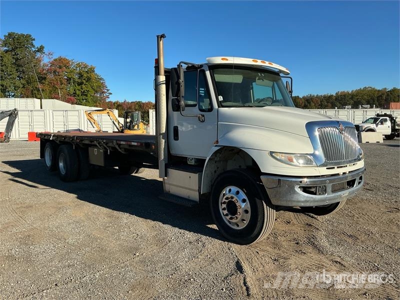 International 4300 6x2 Flatbed Truck Kamioni sa otvorenim sandukom