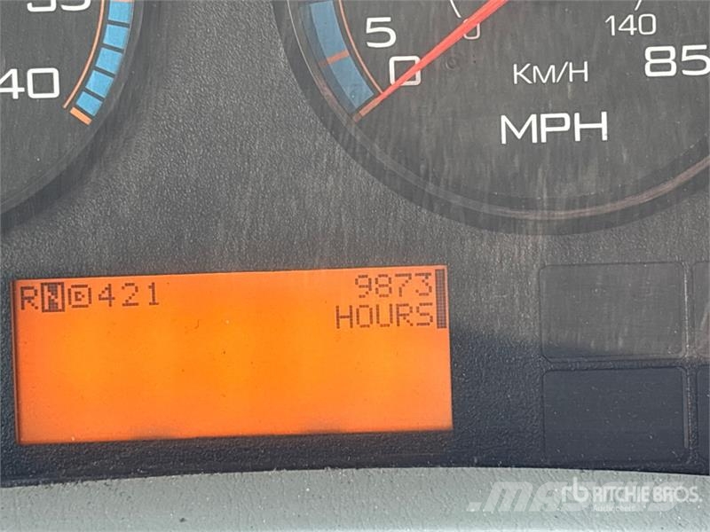 International 4300 SBA 4X2 4x2 Refrigerated Truck Temperature controlled trucks