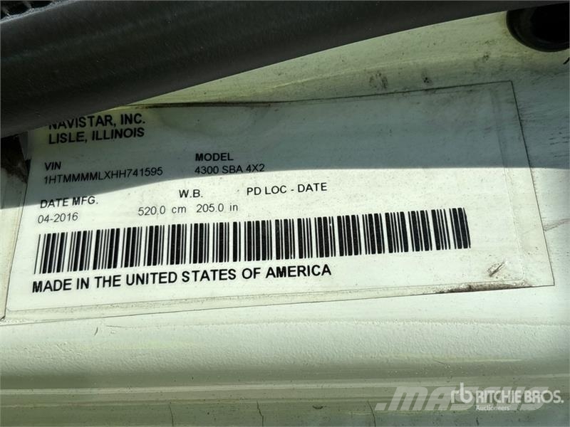 International 4300 SBA 4X2 4x2 Refrigerated Truck Temperature controlled trucks
