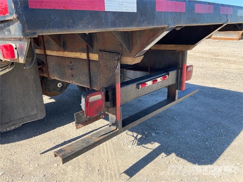 International 4700 Φορτηγά Kαρότσα με ανοιγόμενα πλαϊνά