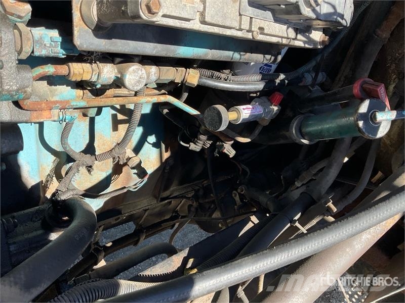 International 4700 Φορτηγά Kαρότσα με ανοιγόμενα πλαϊνά