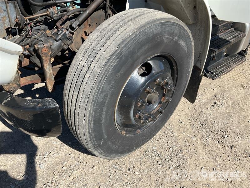 International 4700 Φορτηγά Kαρότσα με ανοιγόμενα πλαϊνά