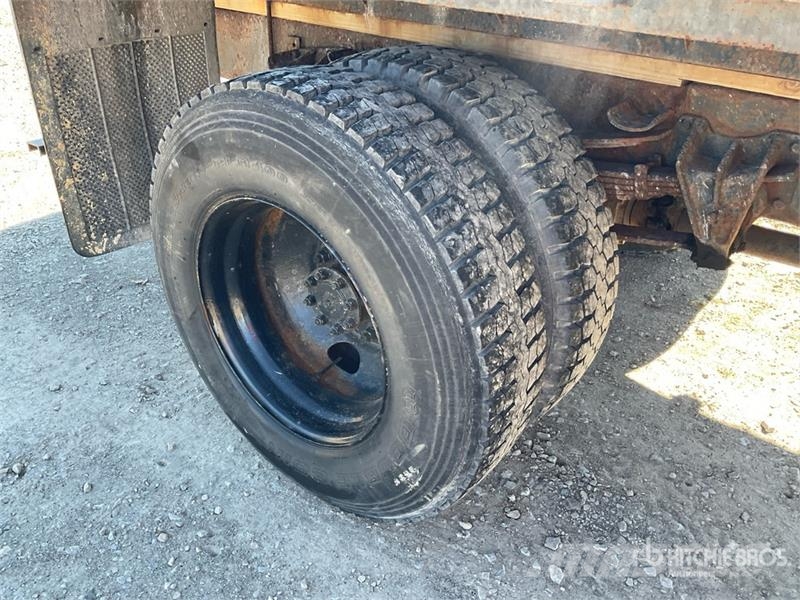 International 4700 Φορτηγά Kαρότσα με ανοιγόμενα πλαϊνά