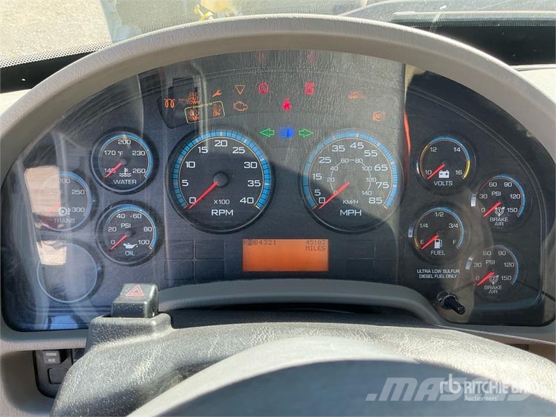 International 7400 Kipper