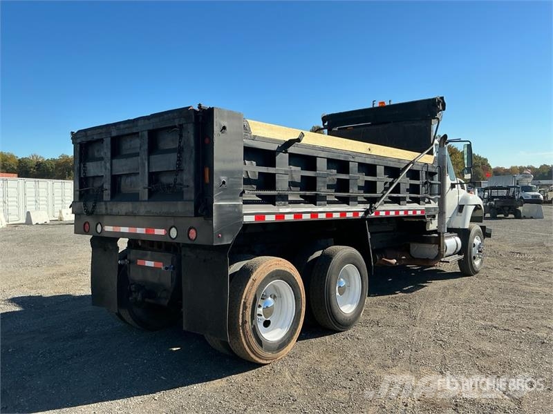 International 7400 Kipper