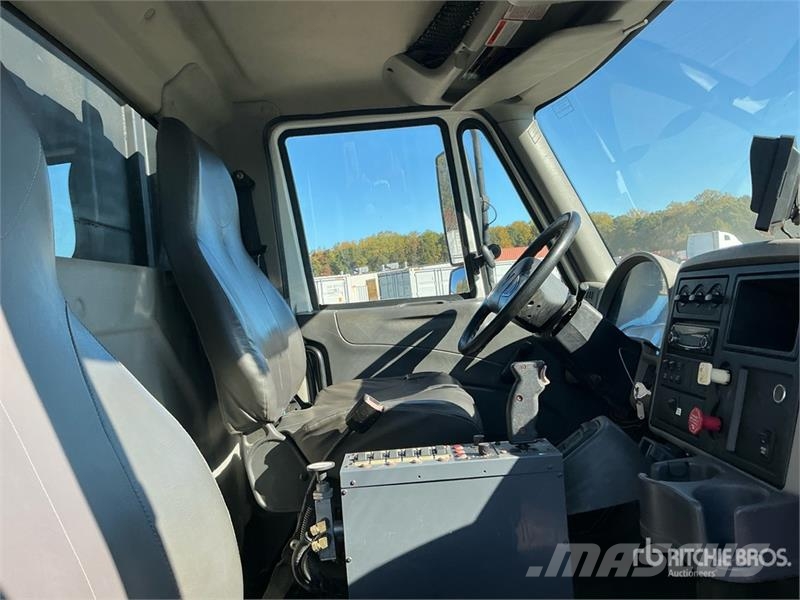 International 7400 Kipper