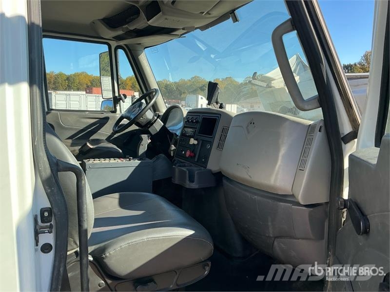 International 7400 Kipper