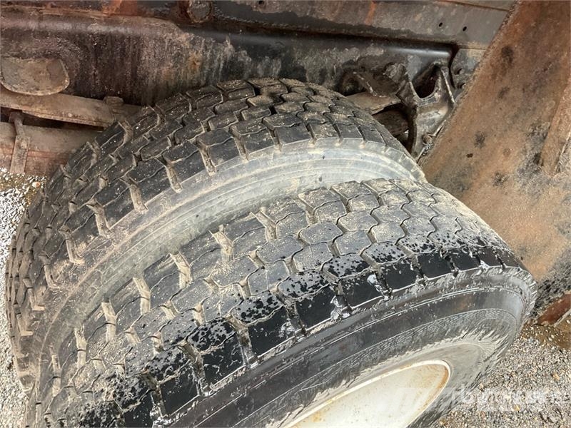 International 7400 Tippbil