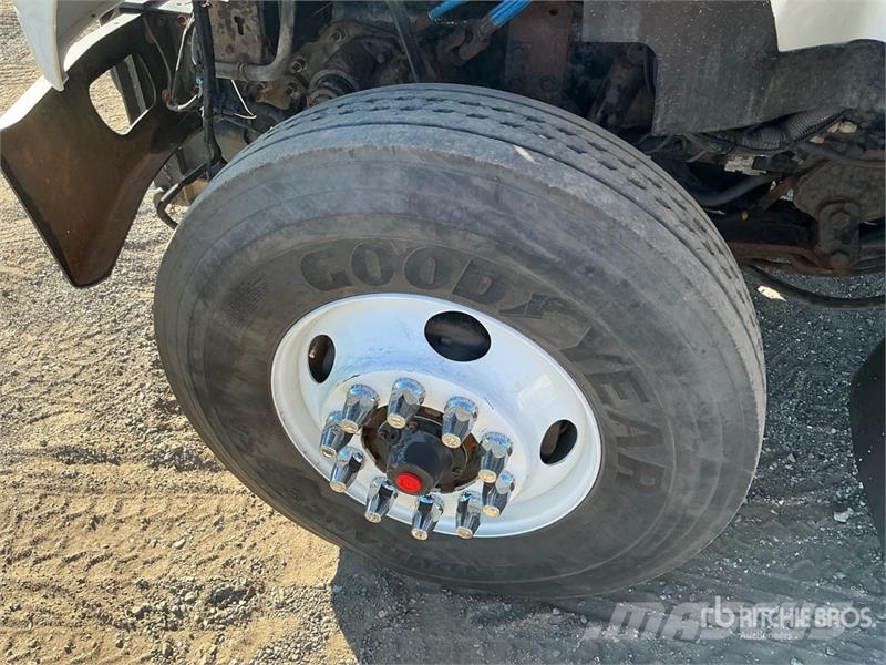 International 7400 Kipper