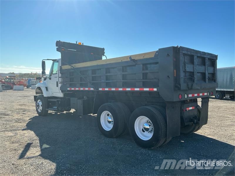 International 7400 Kipper