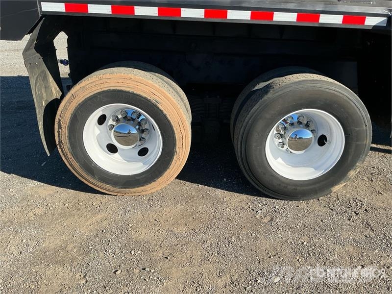 International 7400 Kipper