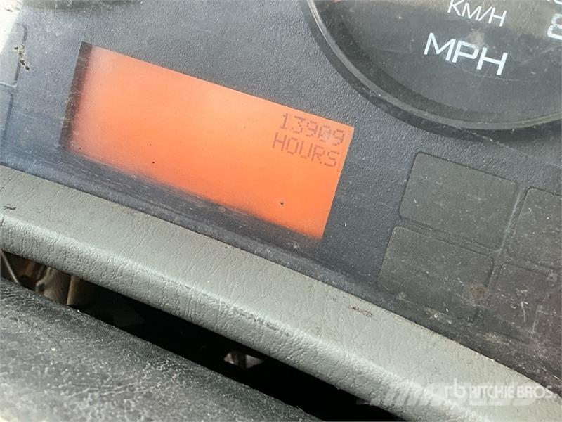 International 7400 Ассенизаторские машины