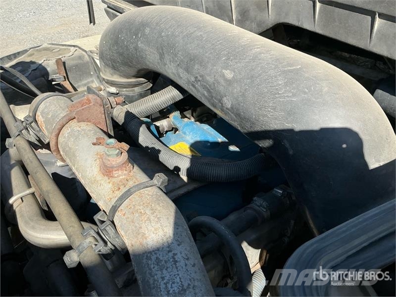 International 7400 Ассенизаторские машины