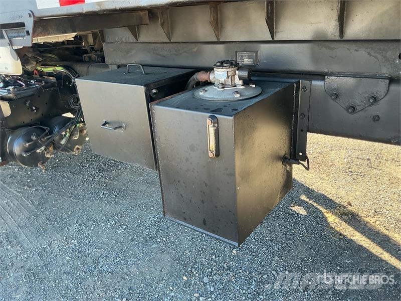 International 7400 Kipper