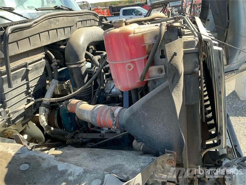 International 7400 Ассенизаторские машины