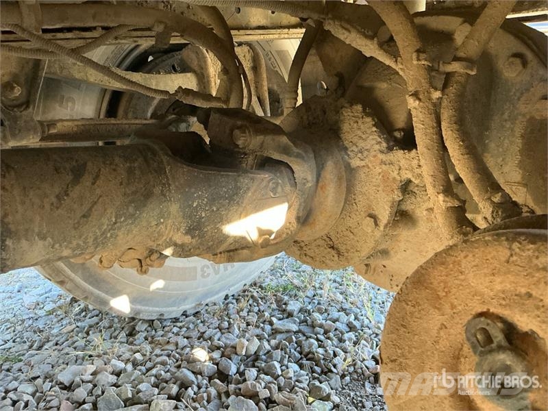 International 7500 21000 L 6x4 Fuel Truck Tankwagen
