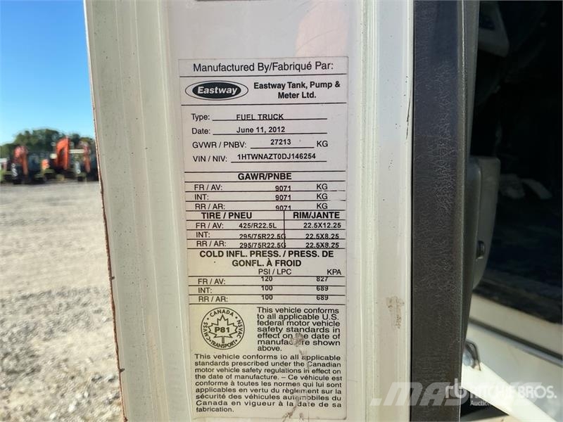 International 7500 21000 L 6x4 Fuel Truck Tankwagen