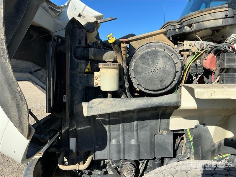 International 7500 21000 L 6x4 Fuel Truck Tankwagen