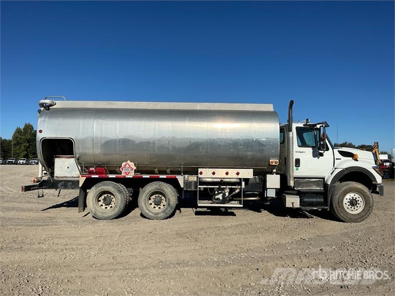 International 7500 21000 L 6x4 Fuel Truck Tankwagen