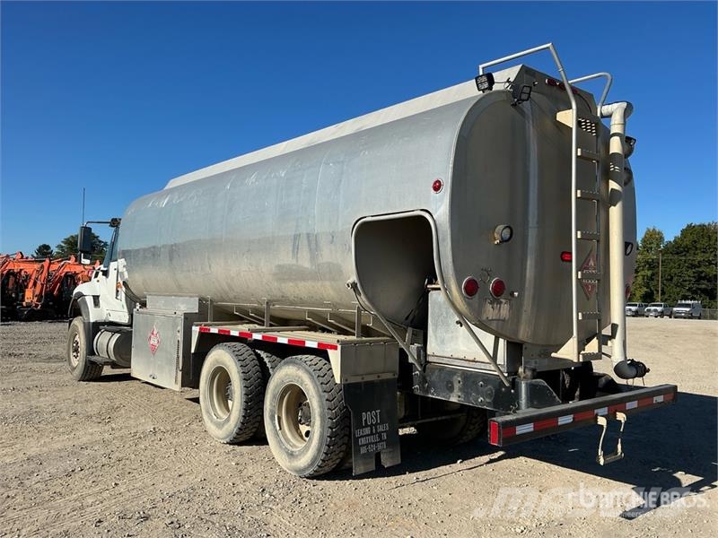 International 7500 21000 L 6x4 Fuel Truck Tankwagen