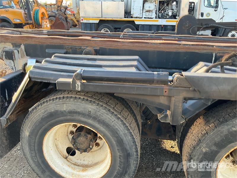 International 7600 Hidroliftli kamyonlar