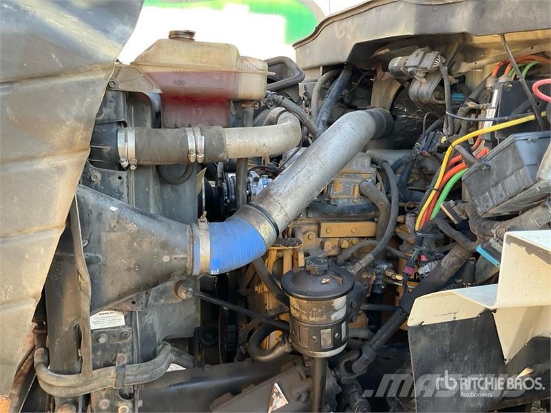 International 7600 Hidroliftli kamyonlar