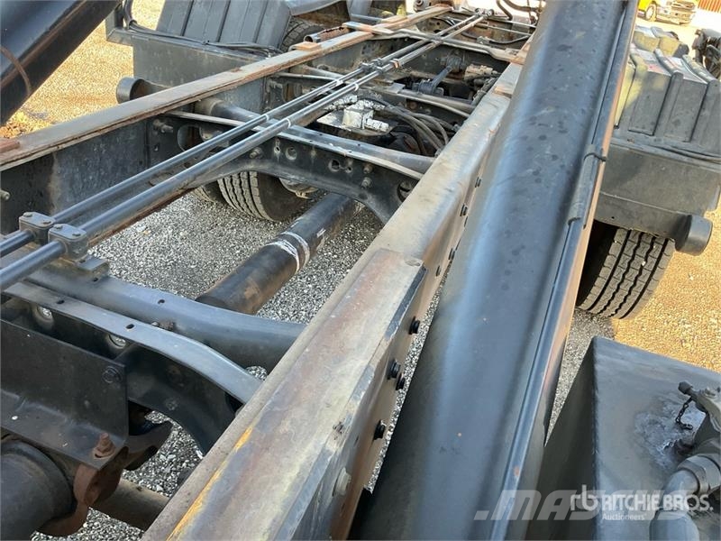 International 7600 Hidroliftli kamyonlar