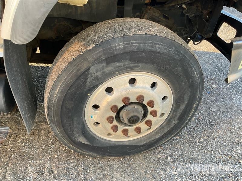 International 7600 Hidroliftli kamyonlar