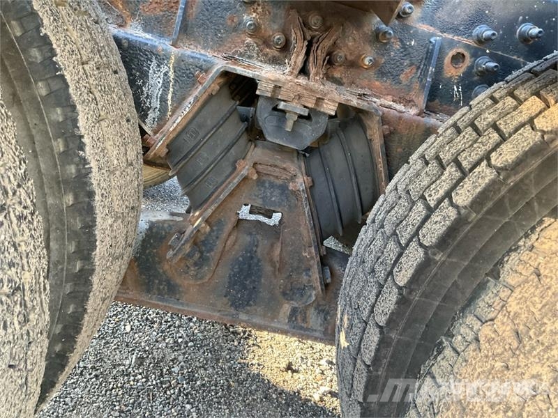 International 7600 Hidroliftli kamyonlar