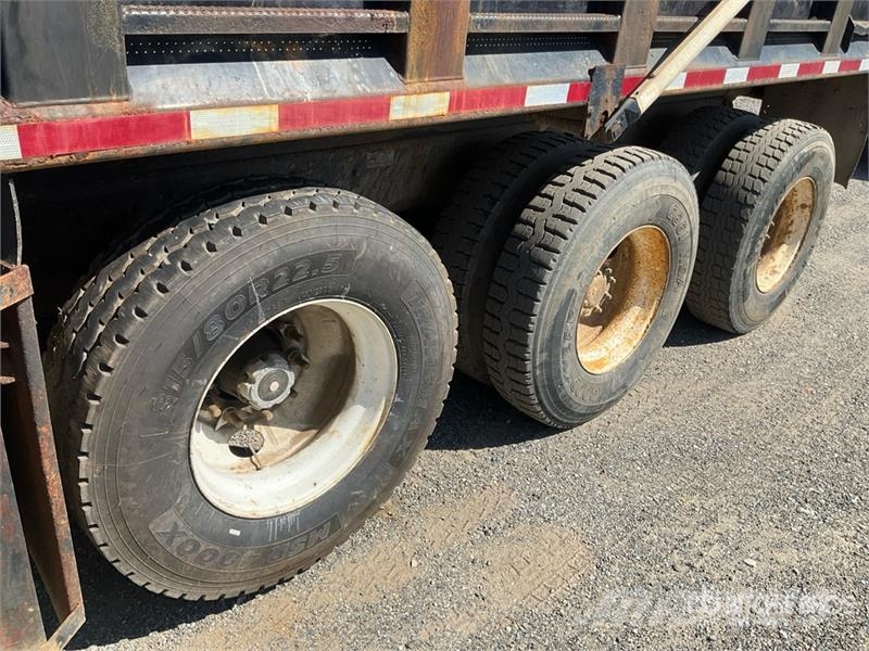 International 7600 Kipper