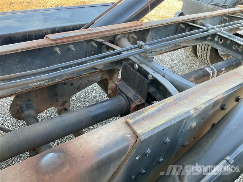 International 7600 Hidroliftli kamyonlar