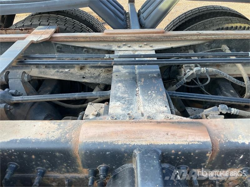 International 7600 Hidroliftli kamyonlar