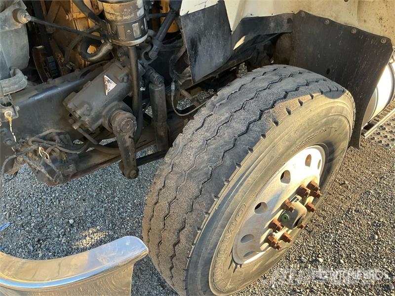 International 7600 Hidroliftli kamyonlar