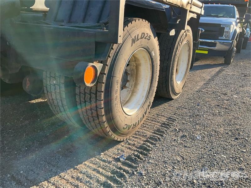 International 7600 Hidroliftli kamyonlar