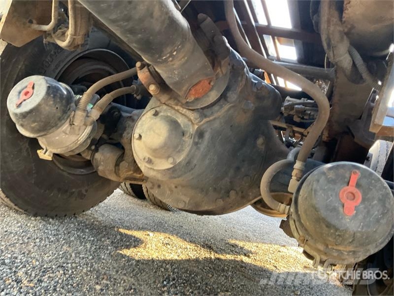 International 7600 Hidroliftli kamyonlar