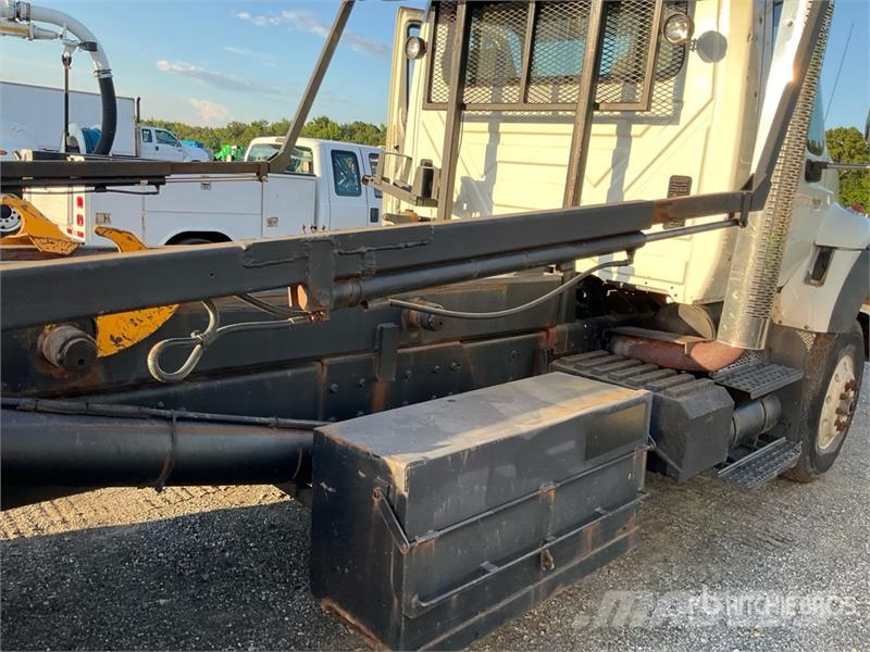 International 7600 Hidroliftli kamyonlar