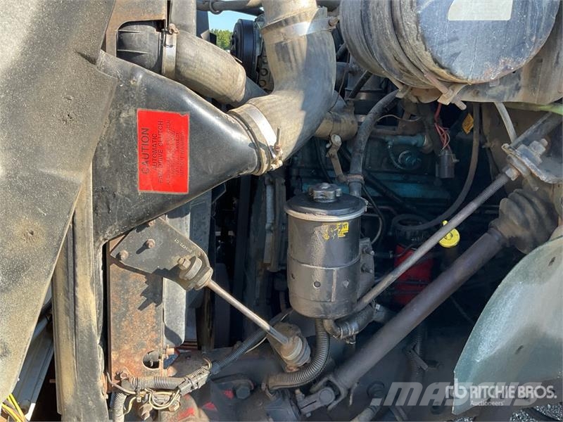 International 8100 Kipper