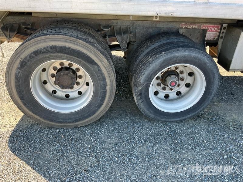 International 8100 Kipper