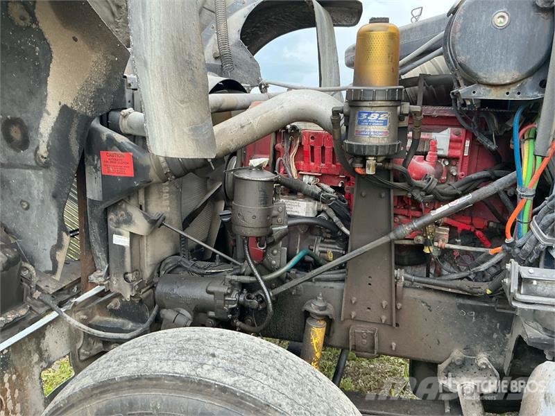 International 9900i 6x4 T/A Sleeper Truck Tractor Vlačilci