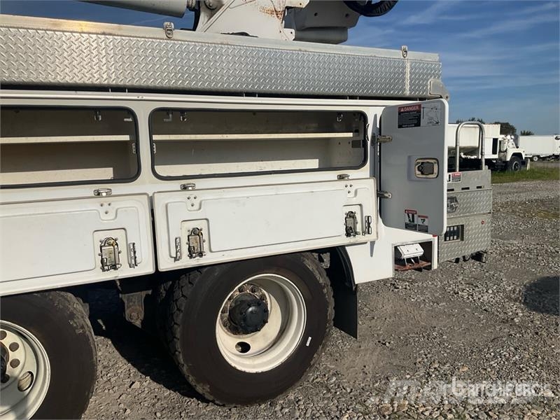 International Altec AA55E 56 ft on International 7500 6x4 Bucke Avtokošare